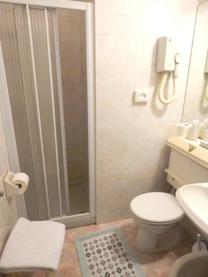 Residence Hotel Isabella Loano Esterno foto