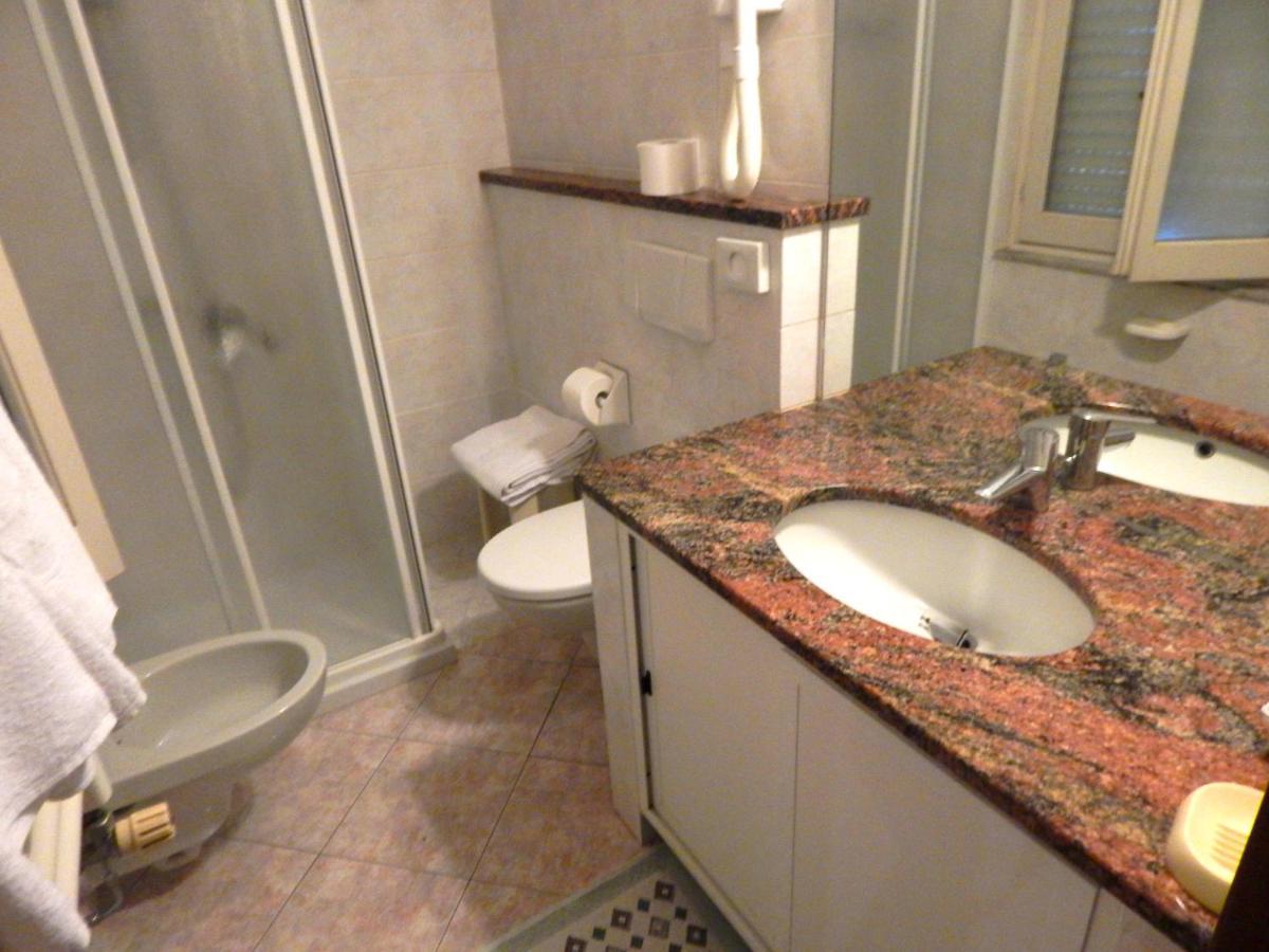 Residence Hotel Isabella Loano Esterno foto